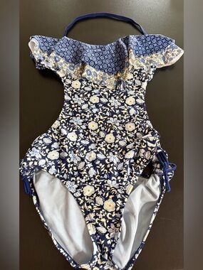 Jessica Simpson girls one-piece swimsuit with blue floral size 16 NWOT